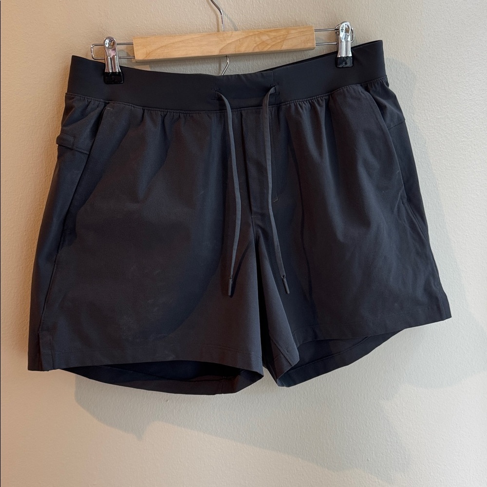 Men’s Lululemon 5” Short